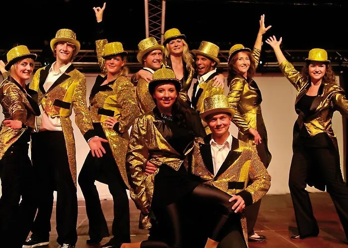 In A Thatched House By The 別荘 *